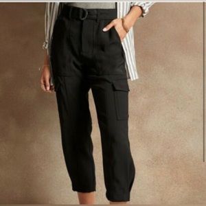 NWT! Banana Republic Black Slim Bistretch Cargo Pant - Size 16 Tall